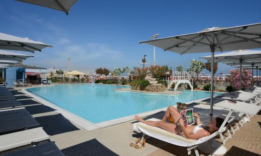 nordesthotel de sommerurlaub-in-gabicce-mare-mit-all-inclusive-und-pool-am-strand 005