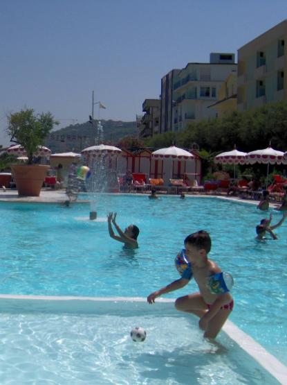 nordesthotel en hotel-with-swimming-pool-gabicce-mare 011
