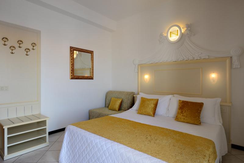 nordesthotel fr chambres-vue-mer-gabicce 039