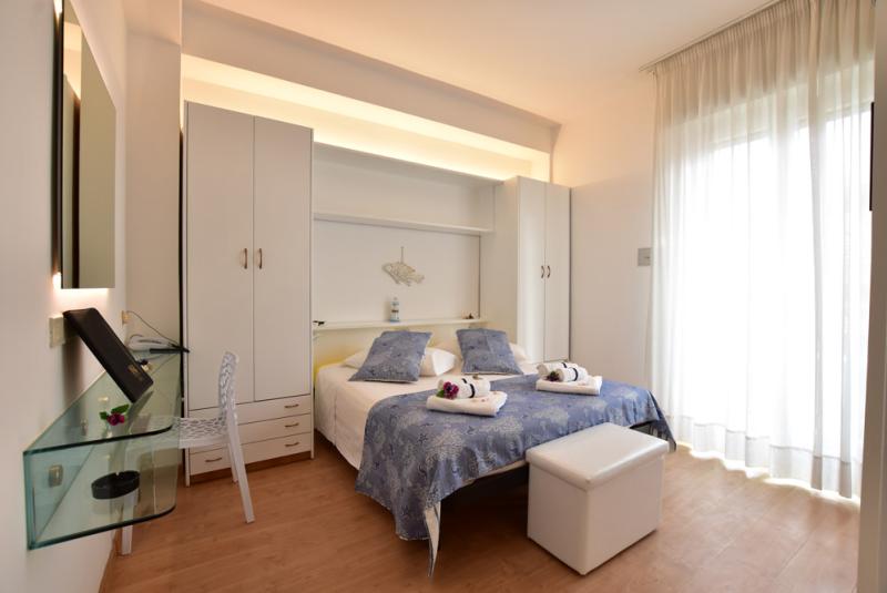 nordesthotel fr chambres-vue-mer-gabicce 041