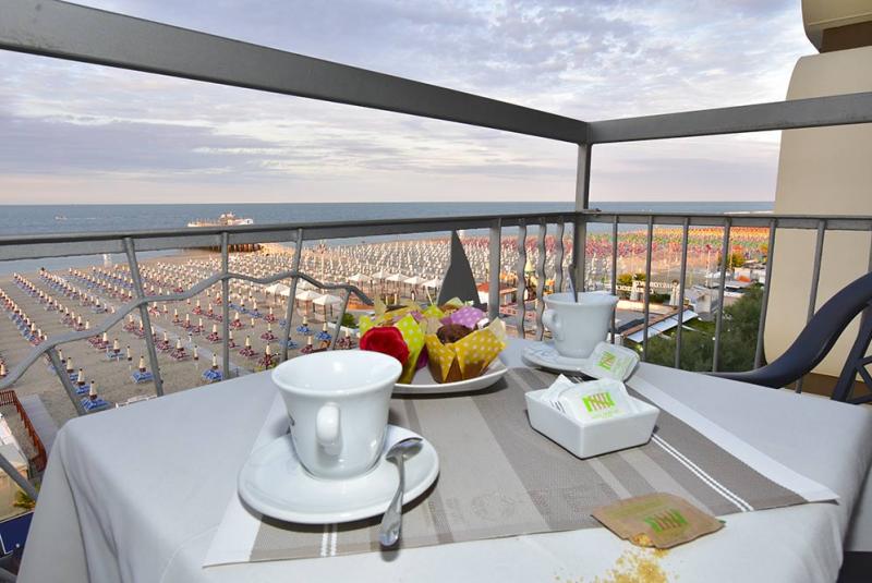 nordesthotel fr chambres-vue-mer-gabicce 051