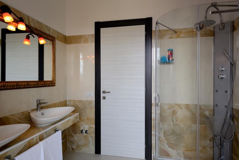 nordesthotel fr chambres-vue-mer-gabicce 012
