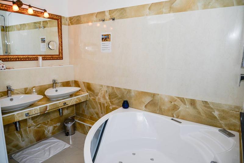 nordesthotel fr chambres-vue-mer-gabicce 023